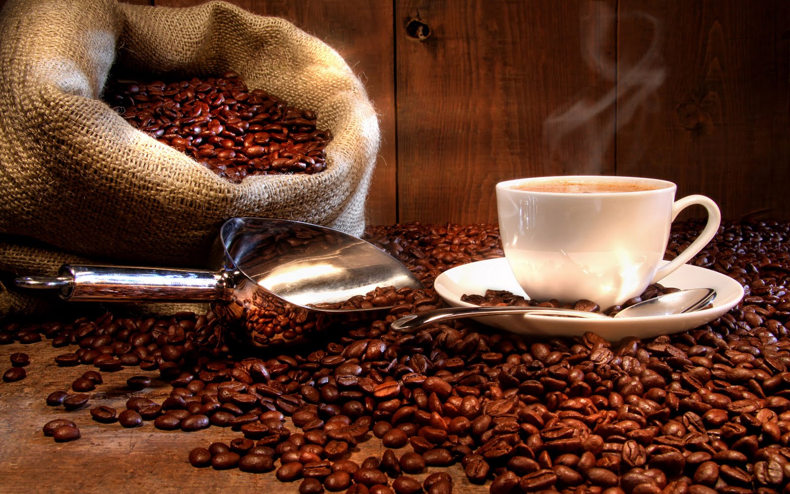 Estudo mostra que café pode travar cáries dentárias