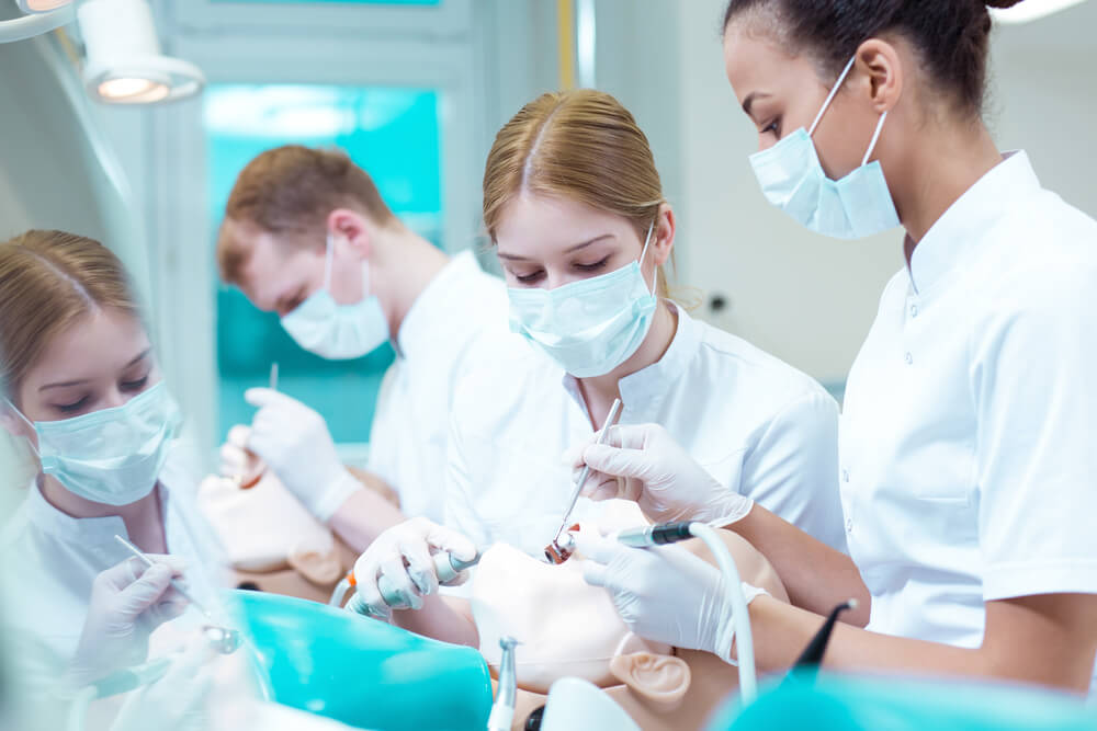 material para odontologia como escolher especializacao